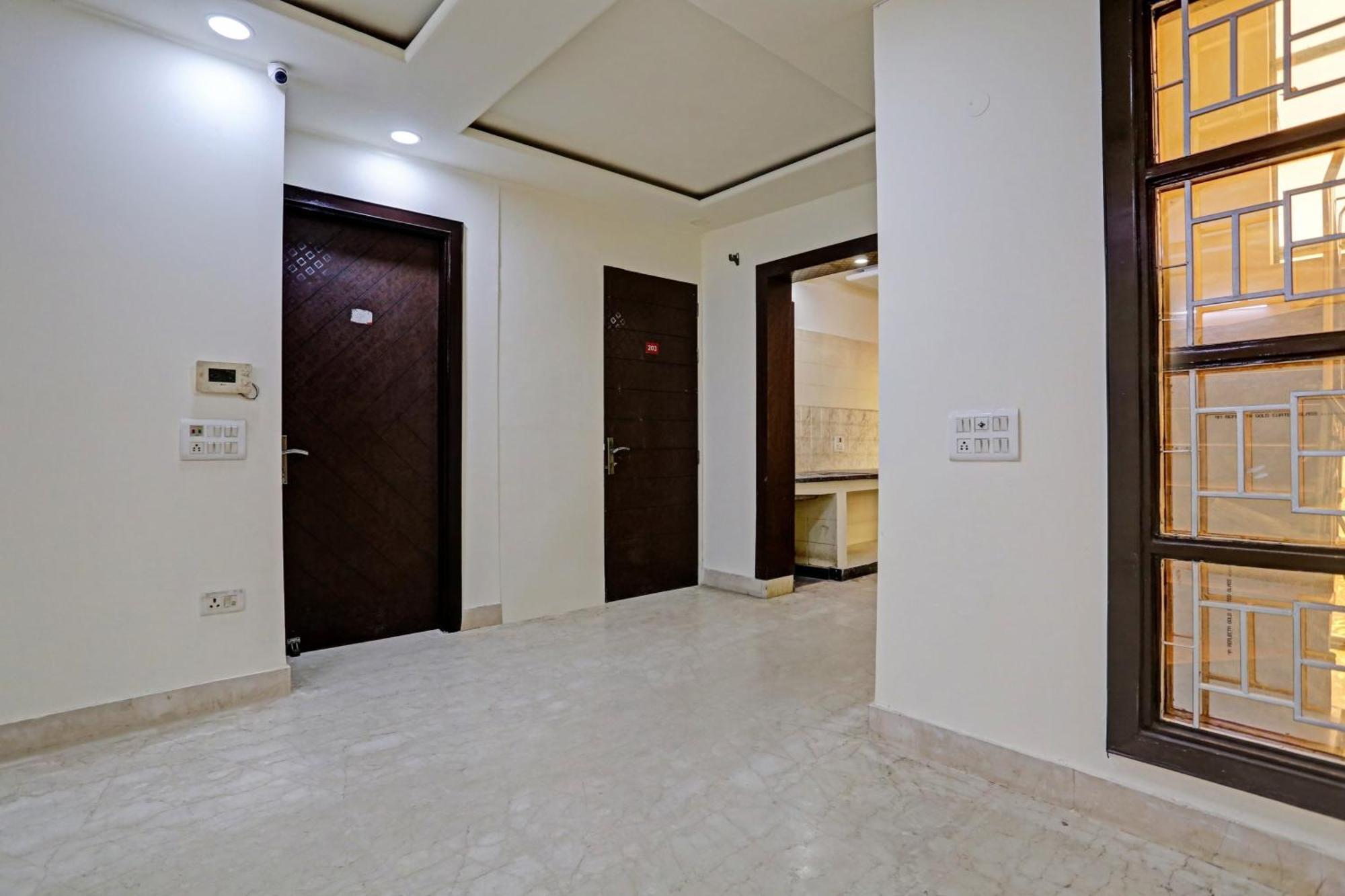 Hotel O Golden Key Inn Punjabi Bagh New Delhi Exterior photo