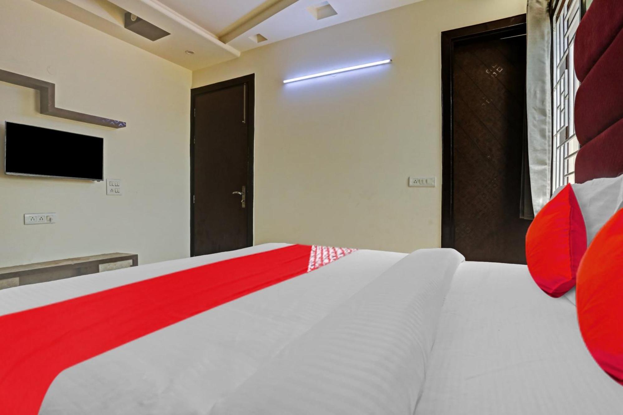 Hotel O Golden Key Inn Punjabi Bagh New Delhi Exterior photo