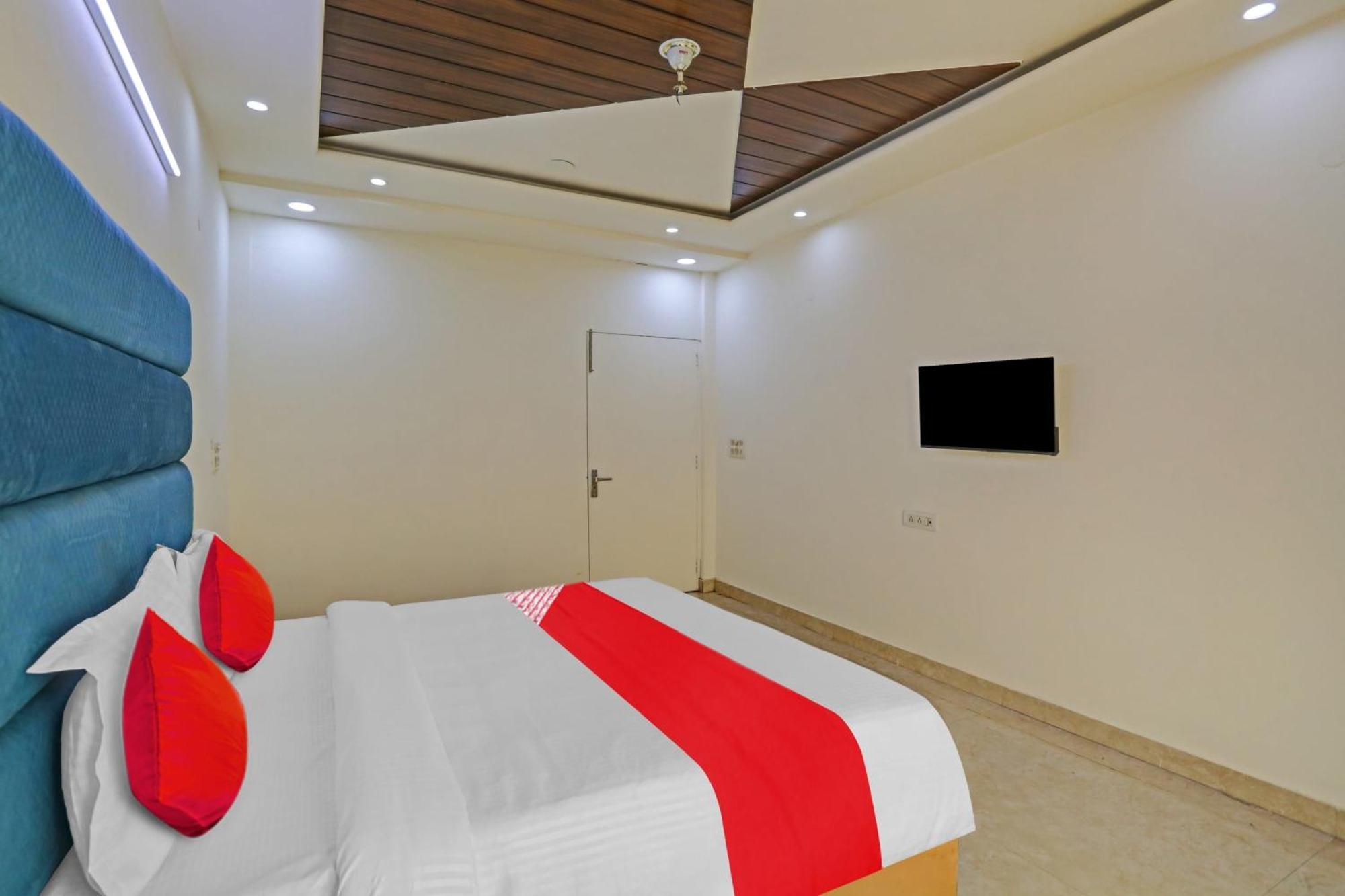 Hotel O Golden Key Inn Punjabi Bagh New Delhi Exterior photo